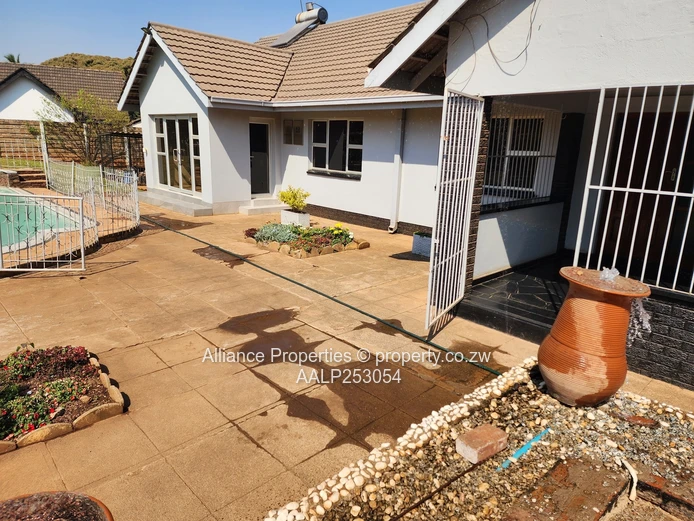 A maginificent home in Gunhill available as offices