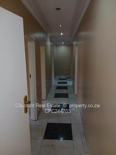 Monavale House For Sale