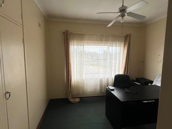 3 Bedroom Flat & Apartment