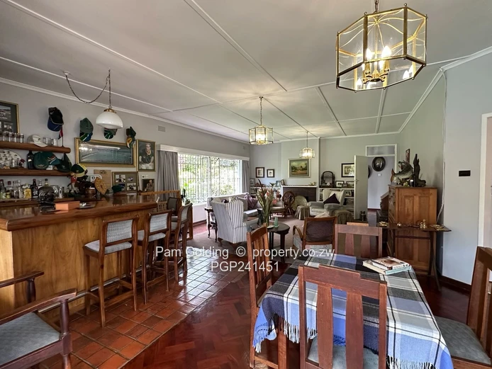 Fabulous Family Home In Famona