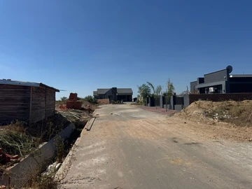 Stands & Residential Land