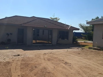 6 Bedroom House