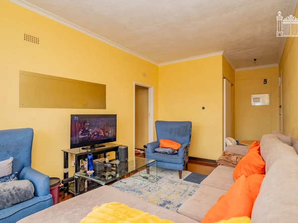 Flat & Apartment
