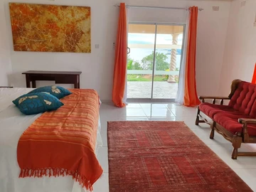 Hotel & Lodge