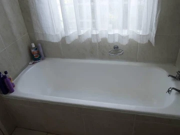 3 Bedroom Garden Flat