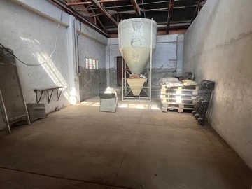Warehouse & Factory