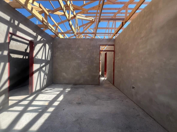 3 Bedroom Flat & Apartment