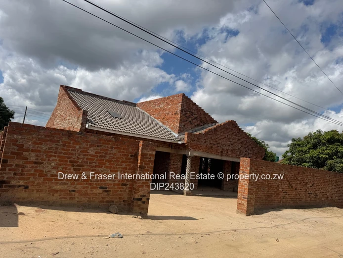 Unfinished 4-Bed House with Deed, Double Garage Zimre Park $75k (Sole Mandate)