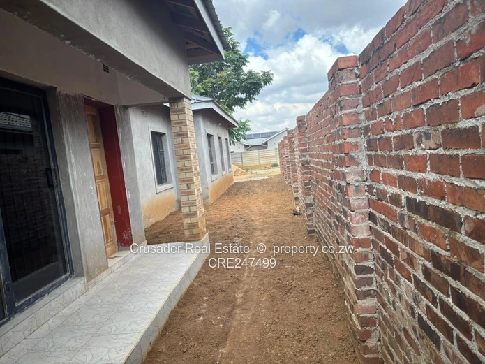 Modern 2-Bed Flat in Tynwald — Borehole & Built-ins (Sole Mandate)