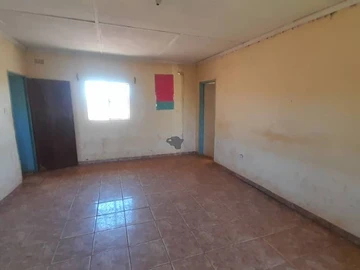 6 Bedroom House