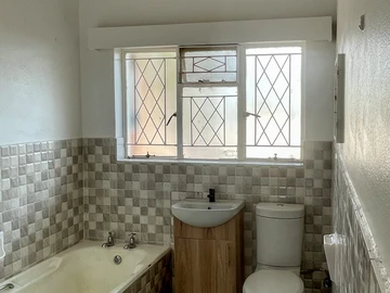 2 Bedroom Garden Flat