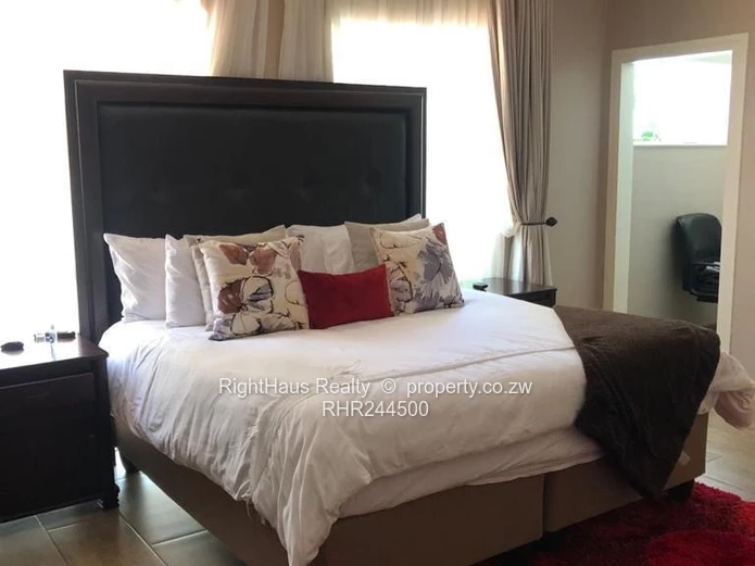 Walled 4-Bed Home with Lush Garden in New Alexandra Park (Sole Mandate)