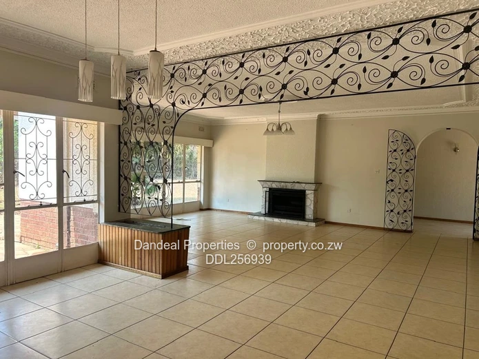 Gunhill Office — 600m² on 4,200m² with Borehole & Gardens