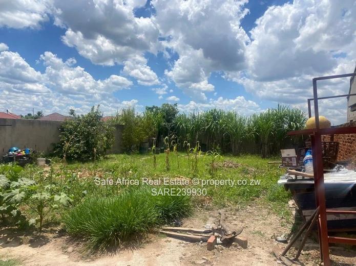 Glen- View 1 - Extension Spacious Stand With 4 Roomed Cottage