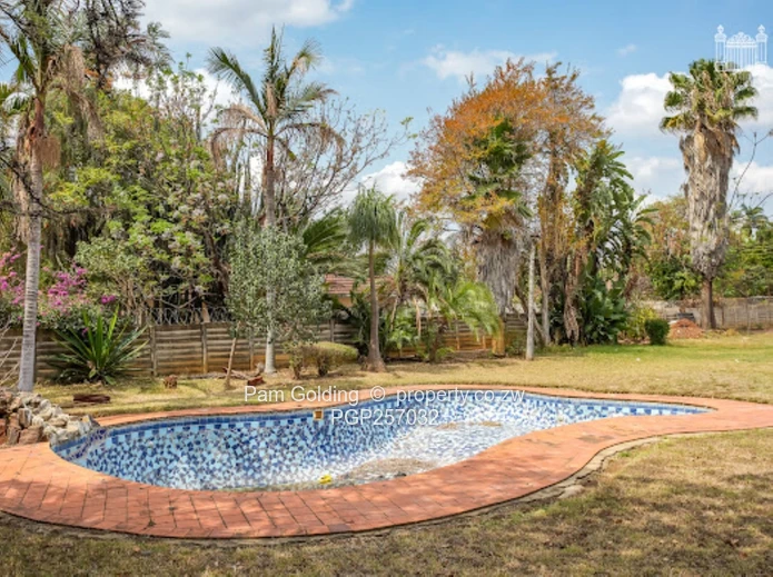 Belvedere 10-Bed Home — Pool, Tennis court Borehole & Solar (Sole Mandate)