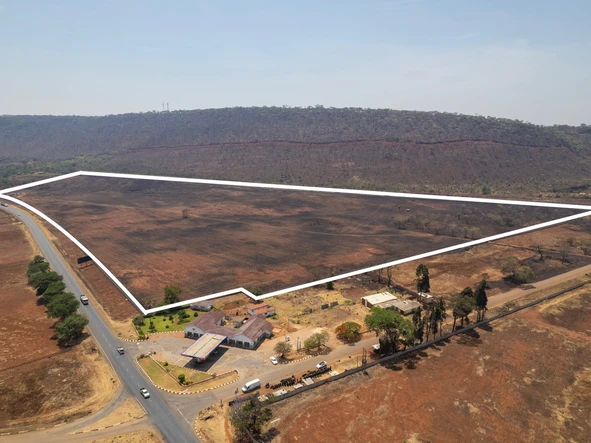Commercial & Industrial Land
