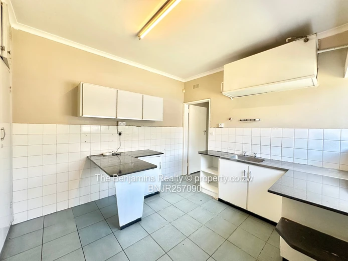 Ground-Floor 2-Bedroom Apartment for Sale in Avondale