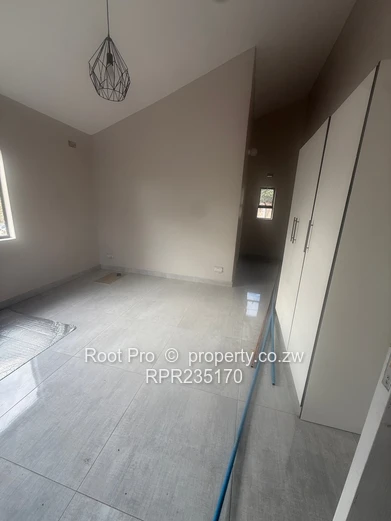 Greendale House to Let