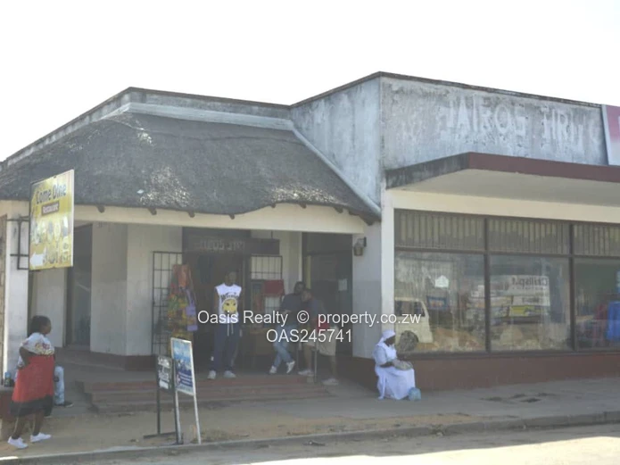 Prime Corner Retail Unit To Let – Dual Frontage Exposure (Mutare CBD)