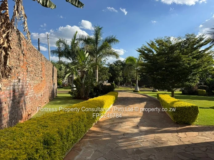 Hogerty Hill: 6-Bed Mansion — luxury gated community 