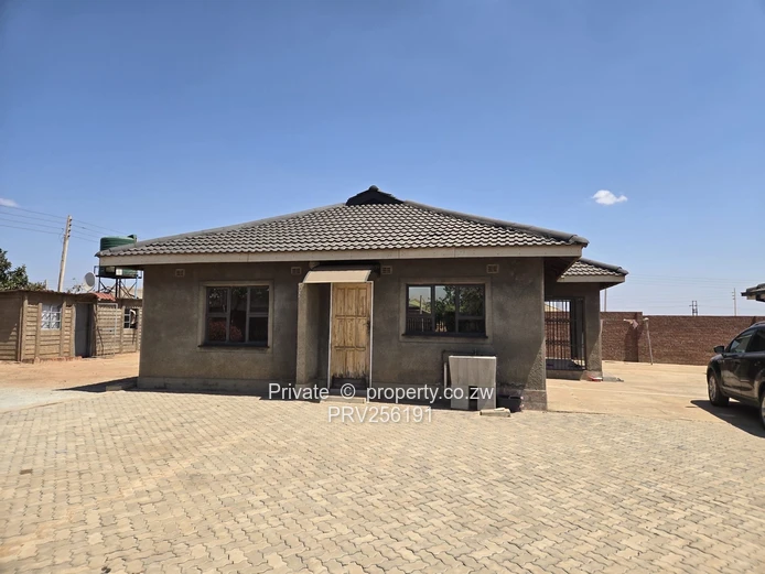 Full house to rent Dzivarasekwa extension
