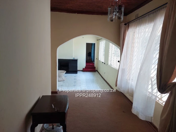 Golden Oldie Modern 5-Bedroom Home – New Marlborough