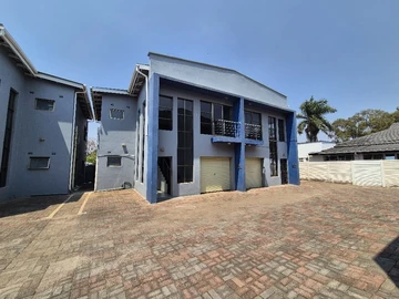 3 Bedroom Townhouse Complex