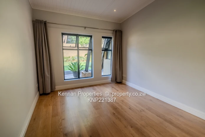 High End Townhouse In The Heart Of The Golden Triangle