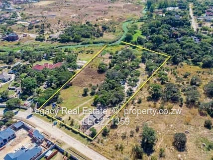Investiment Opportunity - Close to Mutare road!