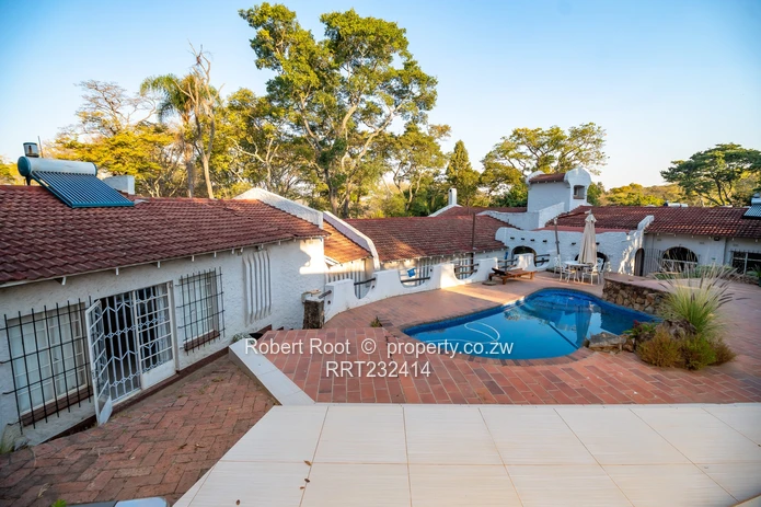 Exquisite family home up for grabs!