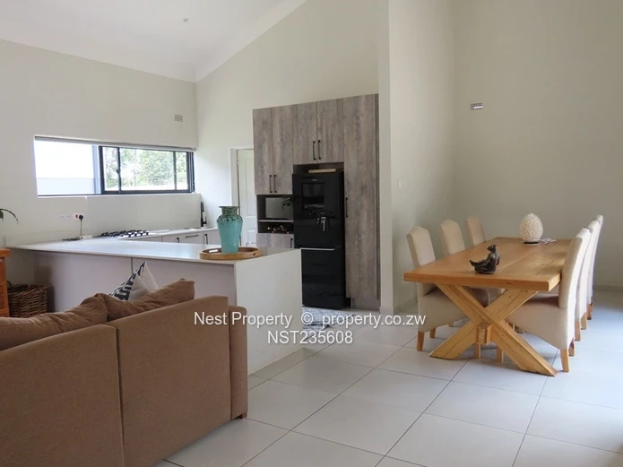 Stylish 3 Bedroom Townhouse for rent in Greendale!