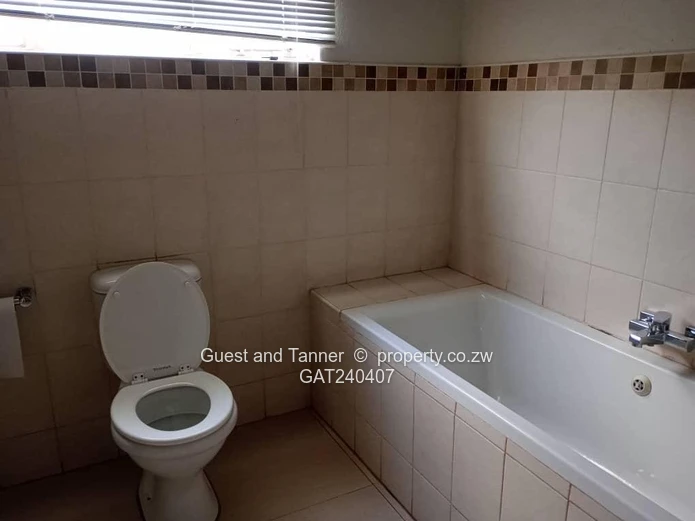 Low-Density Investment Opportunity on 2,100 sqm in Victoria Falls