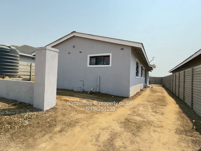Pleasant Valley, Cold Comfort well-structured double-winged house 