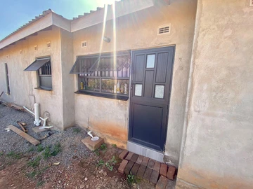 6 Bedroom House