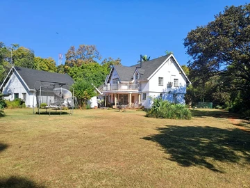 Large double story home situated down a quiet close