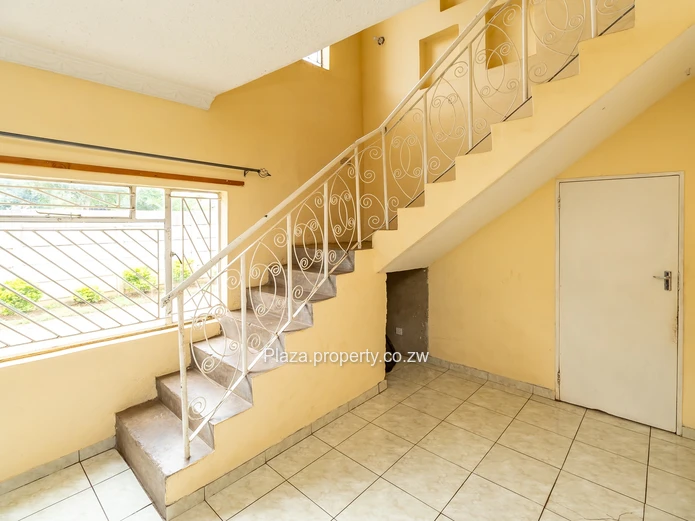 Exceptional Multi-Level Family Home with Self-Contained Cottage – Vainona (Cashcow) (Sole Mandate)