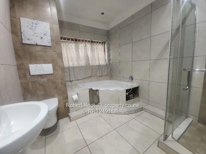 Spacious Family Home with Additional Accommodation For Rent in Chisipite
