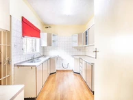 3 Bedroomed Flat for Sale in the Avenues
