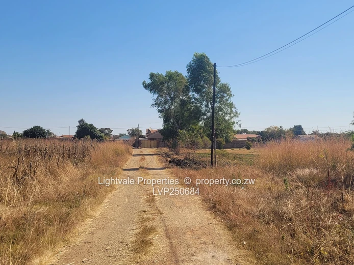 Sunlit 4,814m² Stand in Knowe – Tarred Roads & Water (Sole Mandate)