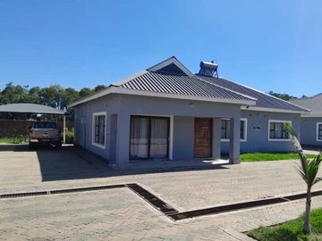 3 Bedroom Garden Flat