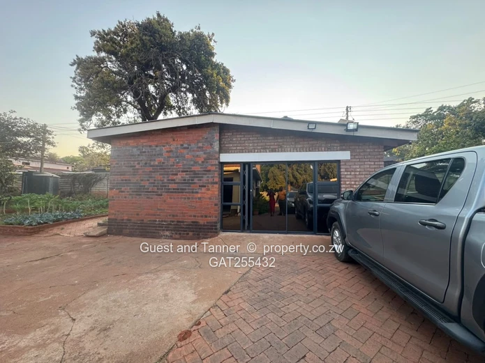 Stunning 3-Bedroom Home For Sale – Upper Hillside
