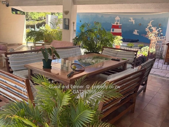 Luxury 4-Bedroom Family Home on 3,966m² – Highlands