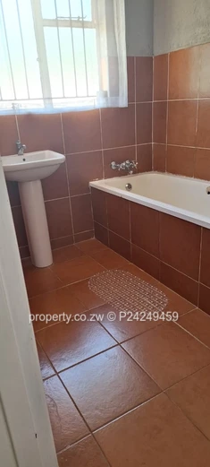 Quinnington,Helensvale $600