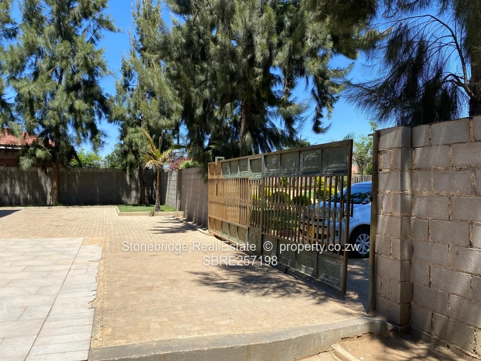 6 Bedroomed Double Storey in Harrisvale For Sale