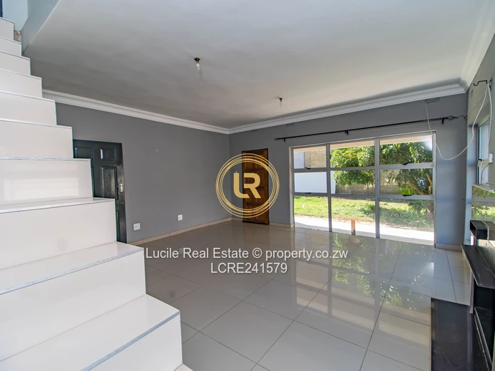 Modern 3 - bedroom House with En-Suite Bathrooms