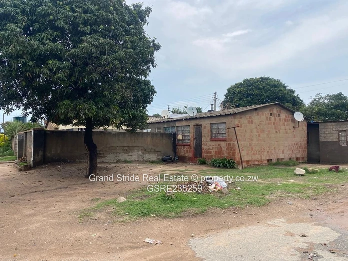 Corner Core House For Sale In Zengeza 3