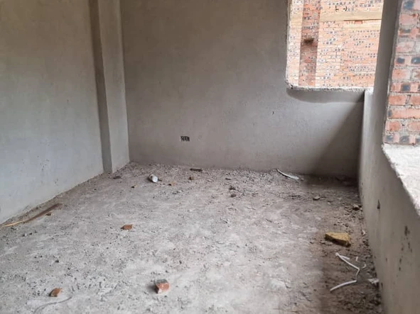 5 Bedroom Flat & Apartment