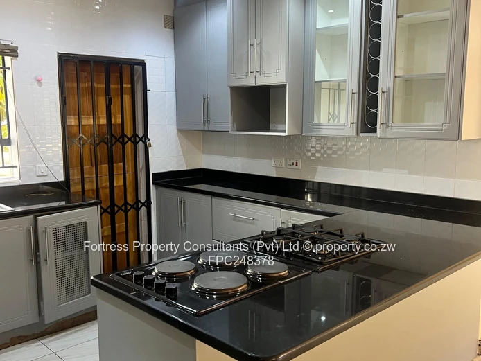 Emerald Hill: 3-Bed Tiled Home w/Solar, Water Tank