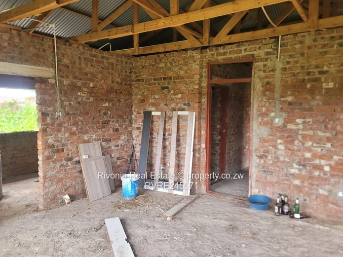 Roofed Unfinished 3-Bed cottage  on 1,250m² – Sandton Park