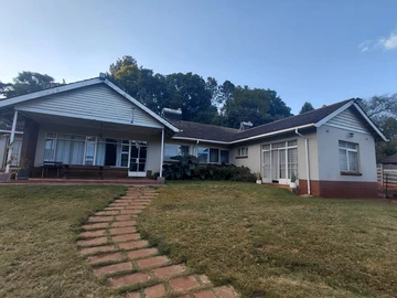 10 Bedroom House
